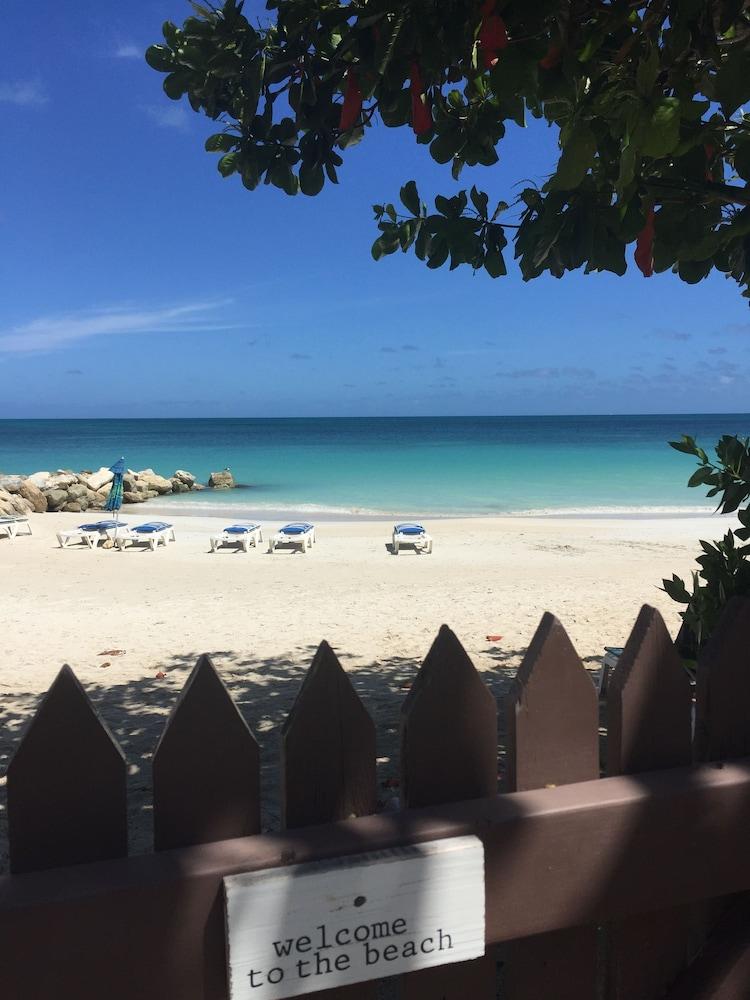 Buccaneer Beach Club Dickenson Bay Zewnętrze zdjęcie